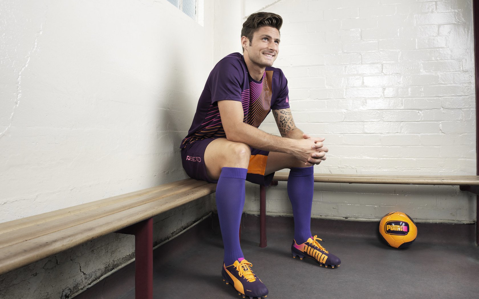 开云 官网 入口-乡村迷你冰壶大赛，冰上古老运动的新魅力，冰壶小视频